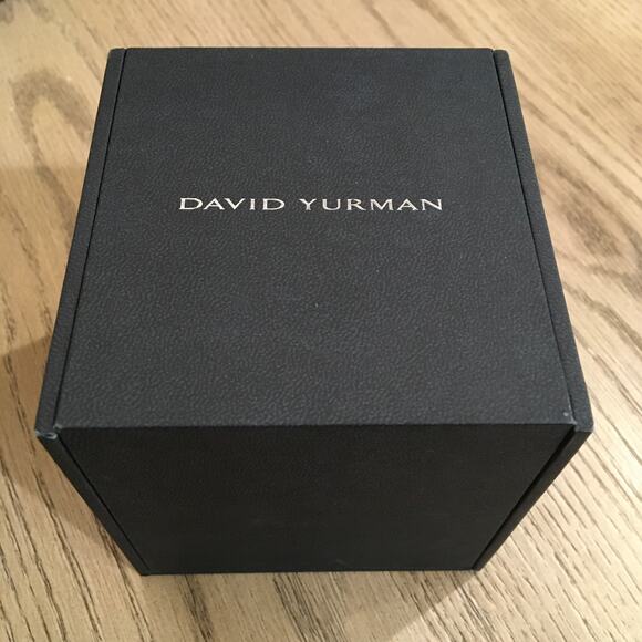 Authentic David Yurman 7mm Classic Cable Bracelet with Black Onyx & Yellow Gold - Picture 8 of 16